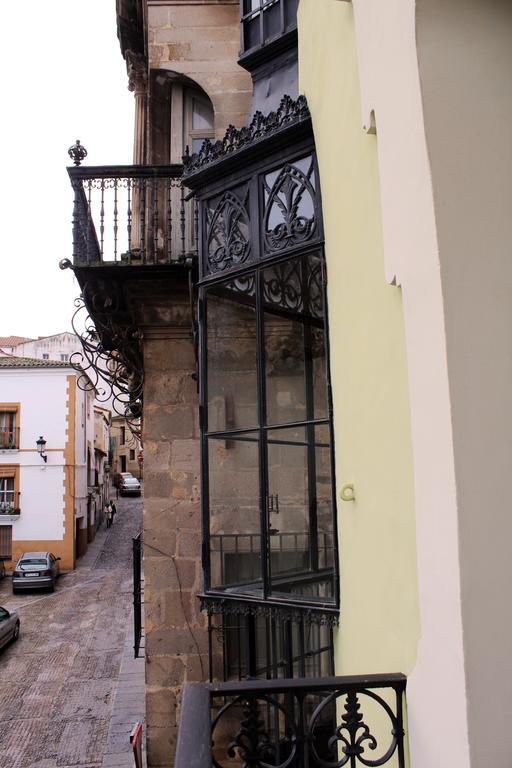 Caesarina Caceres